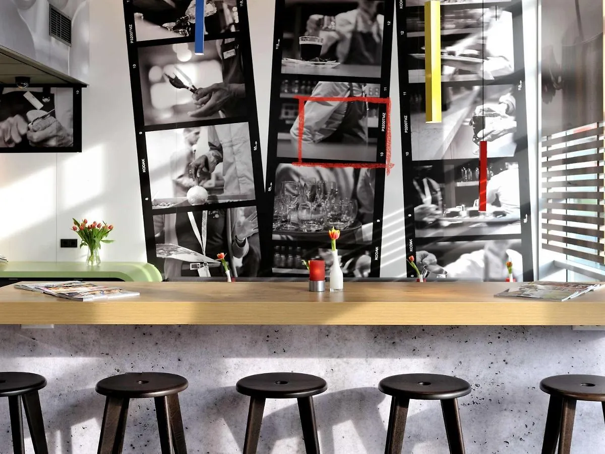 Ibis Amsterdam City West 3*,