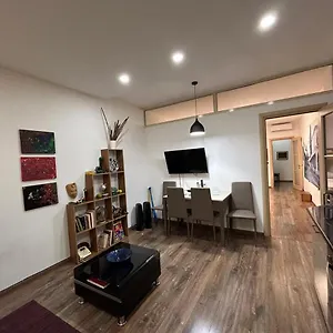 https://marias-new-relaxing-home-in-blloku-tirana.albaniahotels.org