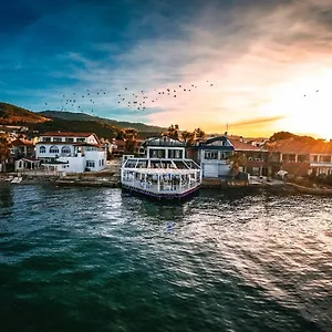 https://black-lotus-hotel.aegeanhotels.net