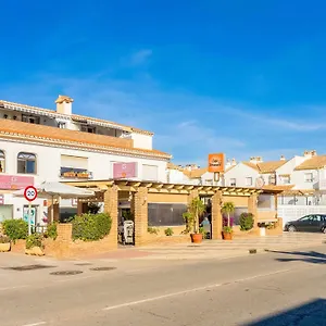 https://bajo-con-acceso-directo-a-la-playa-y-patio-de-75-metros.es-andalucia.com