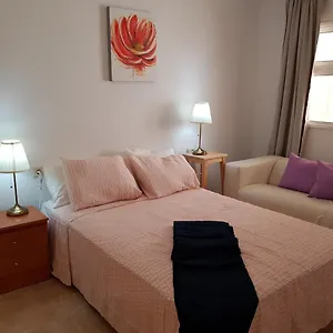 https://los-abrigos-la-arena.in-canary-islands.com